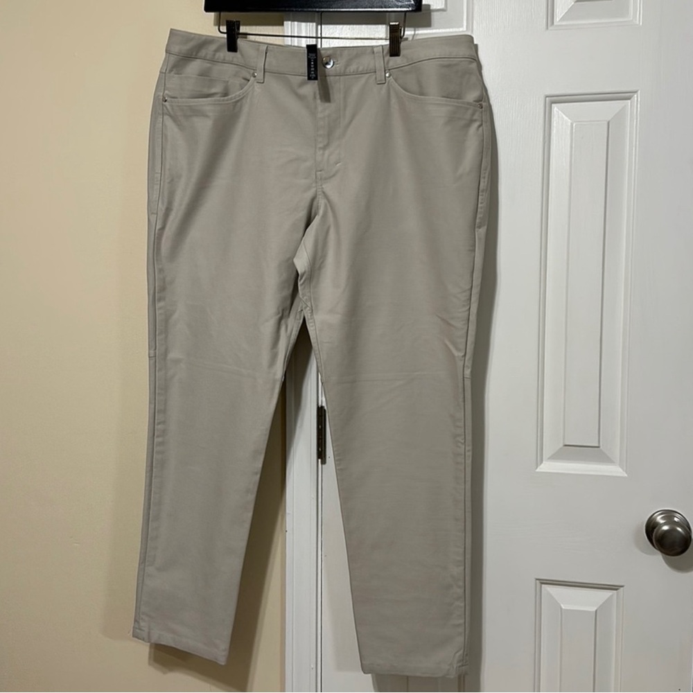 Lululemon abc 5 pocket pants size 40/30 khaki/cream color